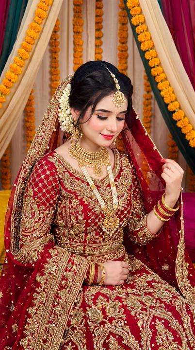 Dr. Syeda Zainab (BDS)